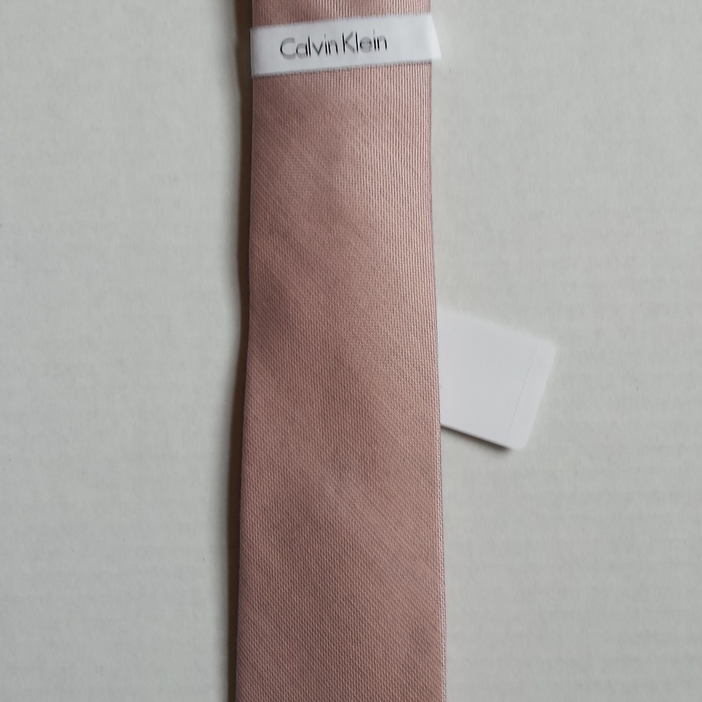 Calvin Klein Pink Men's True solid Solid Neck Tie
